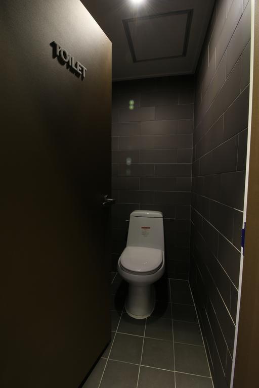 Hotel Mint House - Female Only Busan Esterno foto
