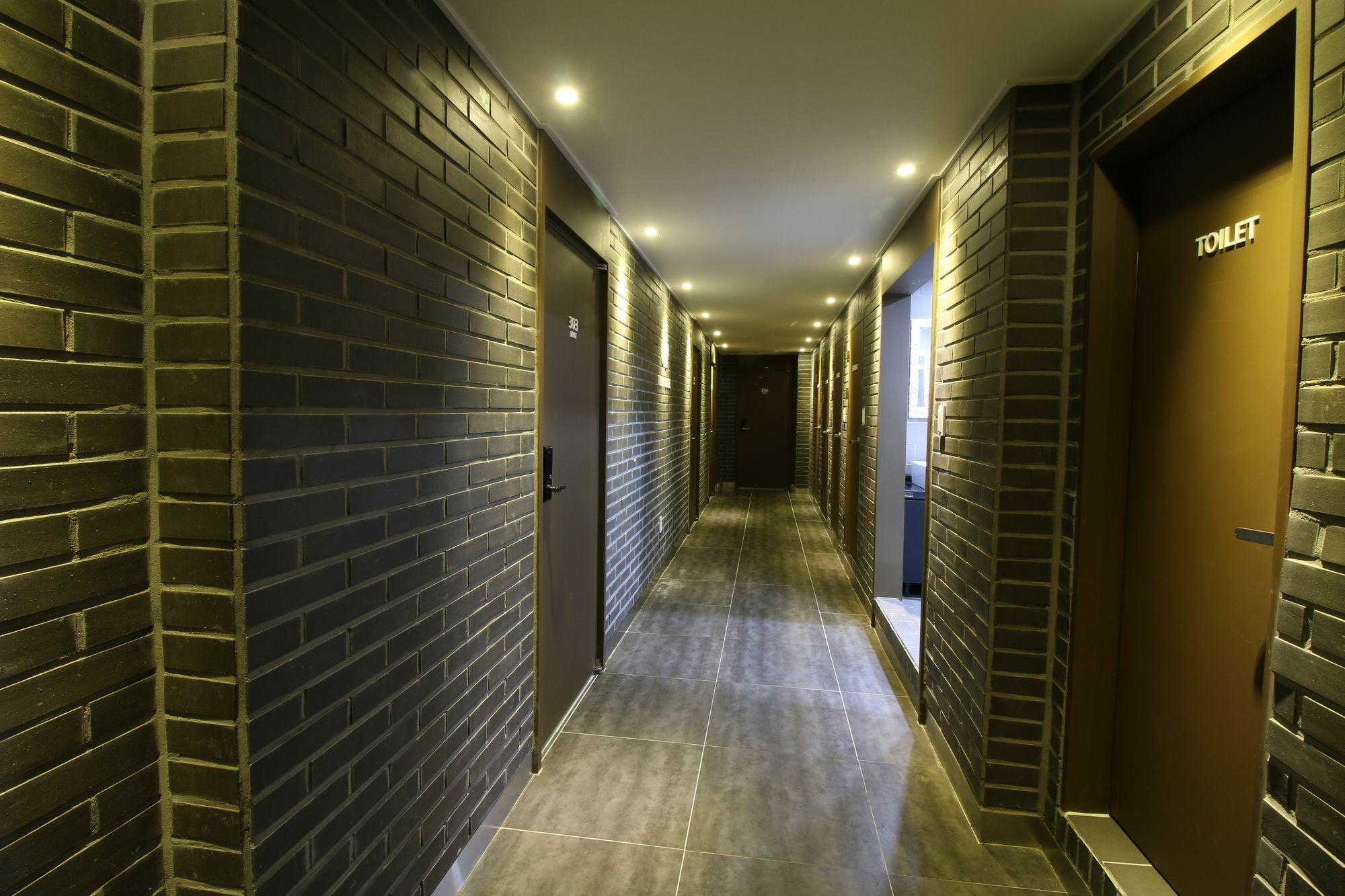 Hotel Mint House - Female Only Busan Esterno foto
