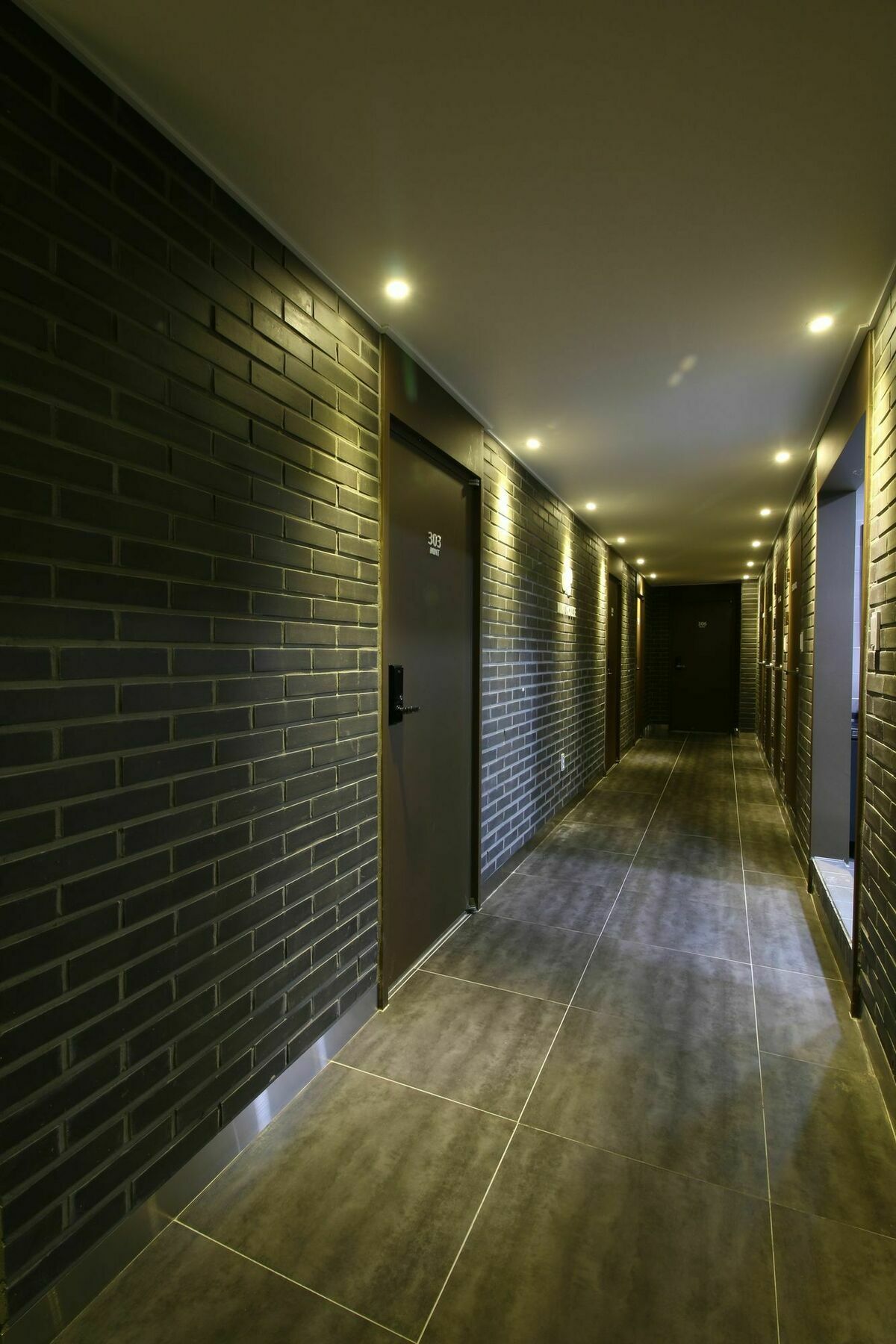 Hotel Mint House - Female Only Busan Esterno foto